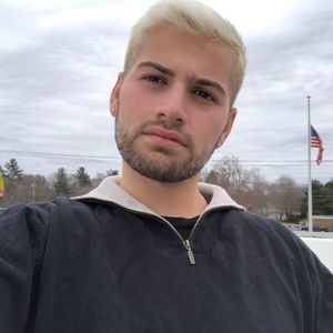 Meet your Posher, Zach